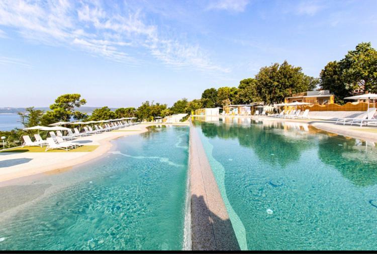 Villa Family Grand De Luxe Mobilhome Селце Екстер'єр фото