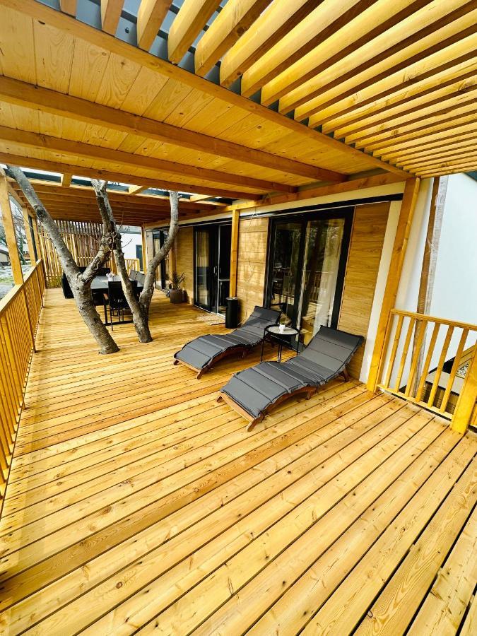 Villa Family Grand De Luxe Mobilhome Селце Екстер'єр фото